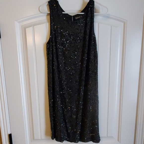 Sequence dress - Picture 1 of 2